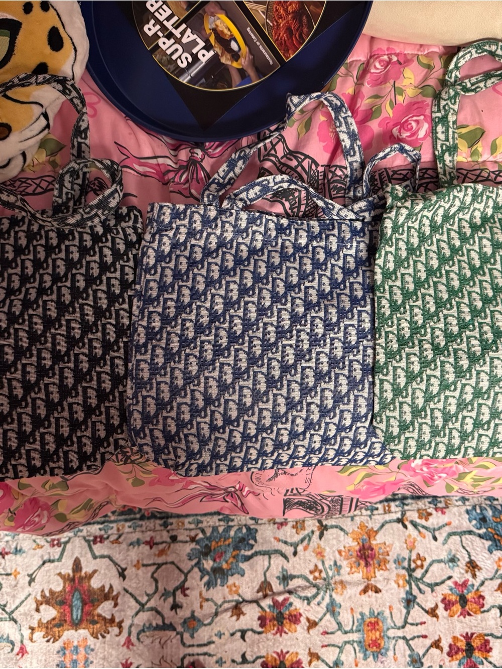 Patterned Jacquard Tote Bag in Blue - Stylish Everyday Carry